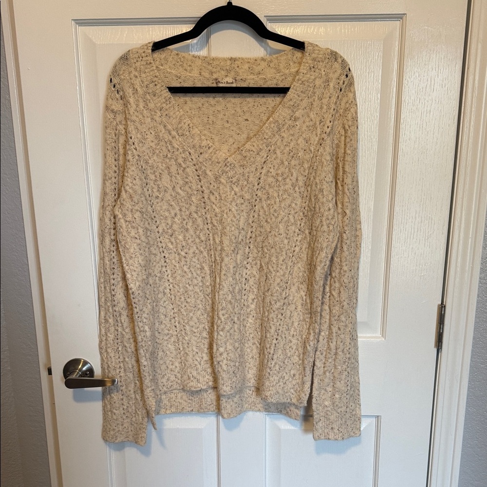 Elegant Cream Knit Long Sleeve Top
